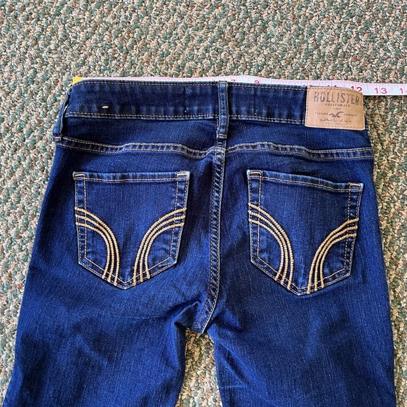 Hollister Denim - NWOT Hollister Super Skinny dark blue jeans,  W23 L31
